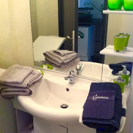 Rue Fesch - Vieille * אז'אקסיו